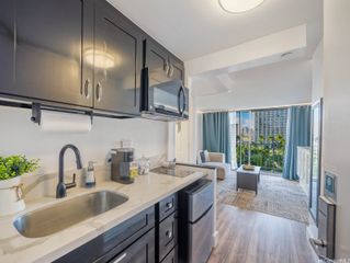 2427 Kuhio Avenue 804, Honolulu, HI 96815