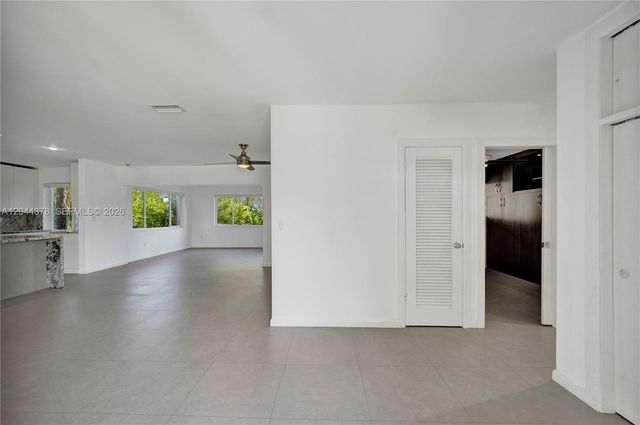 4311 Hayes St, Hollywood, FL 33021