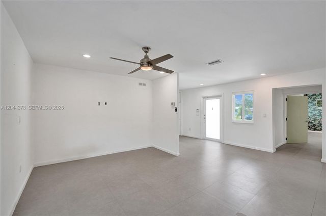 4311 Hayes St, Hollywood, FL 33021