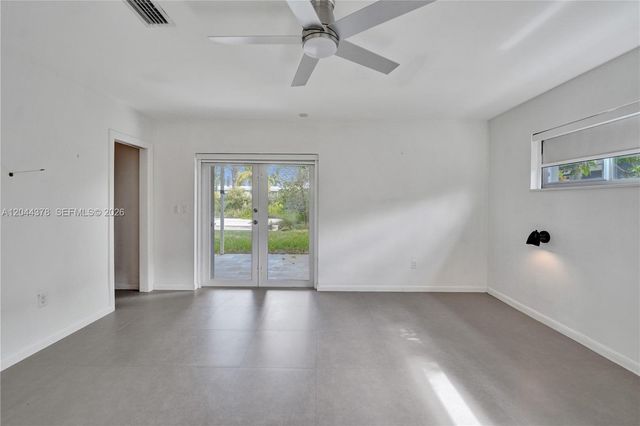 4311 Hayes St, Hollywood, FL 33021