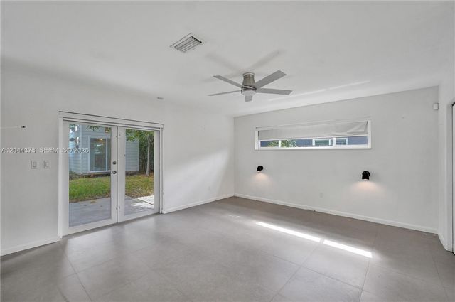 4311 Hayes St, Hollywood, FL 33021