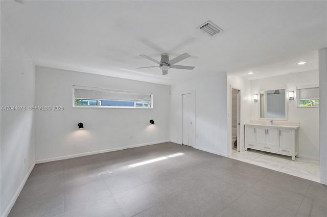 4311 Hayes St, Hollywood, FL 33021