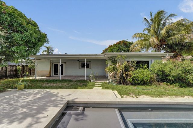 4311 Hayes St, Hollywood, FL 33021