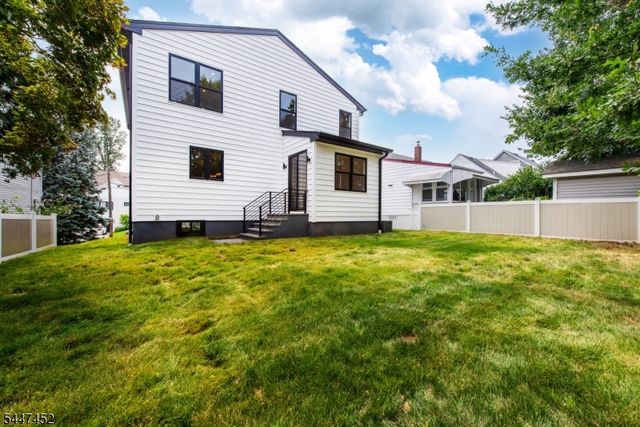 38 Lehigh Ave, Clifton City, NJ 07012