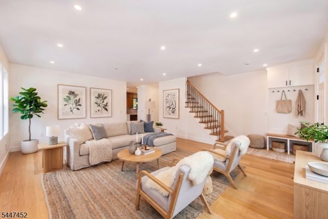 38 Lehigh Ave, Clifton City, NJ 07012