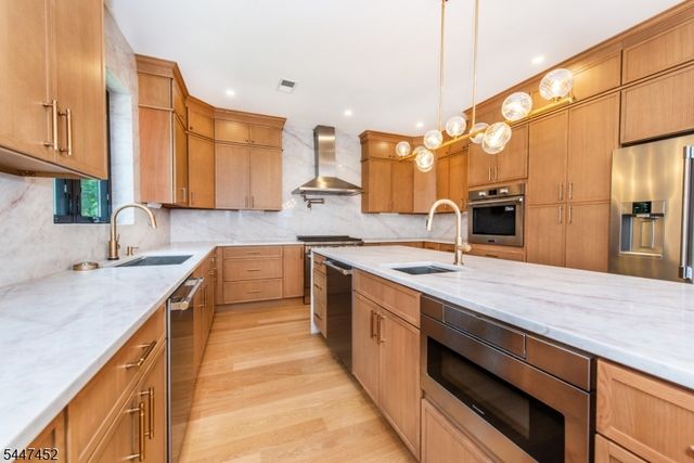 38 Lehigh Ave, Clifton City, NJ 07012