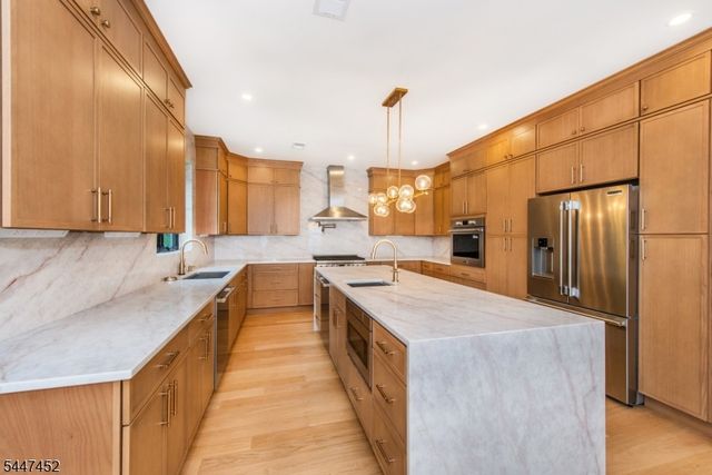 38 Lehigh Ave, Clifton City, NJ 07012