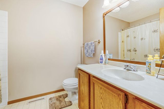 12616 University Avenue NW, Coon Rapids, MN 55448