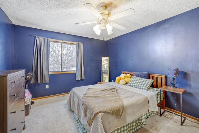 12616 University Avenue NW, Coon Rapids, MN 55448