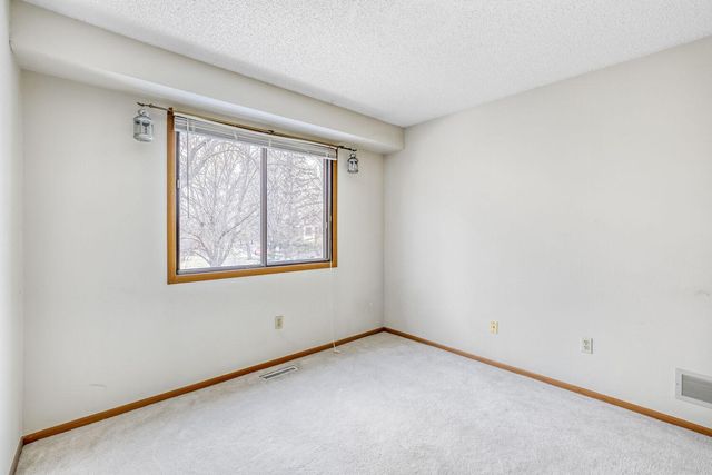 12616 University Avenue NW, Coon Rapids, MN 55448