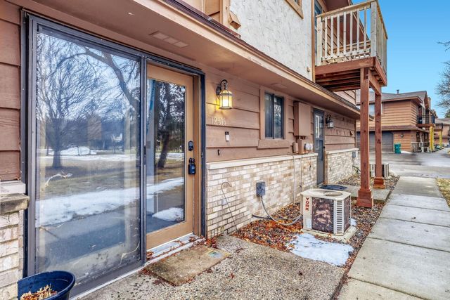 12616 University Avenue NW, Coon Rapids, MN 55448