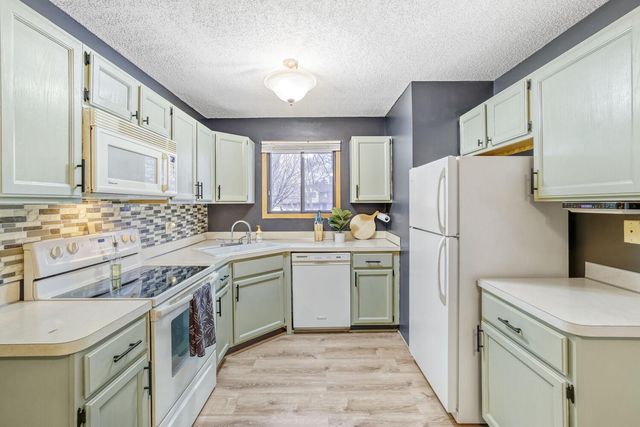 12616 University Avenue NW, Coon Rapids, MN 55448