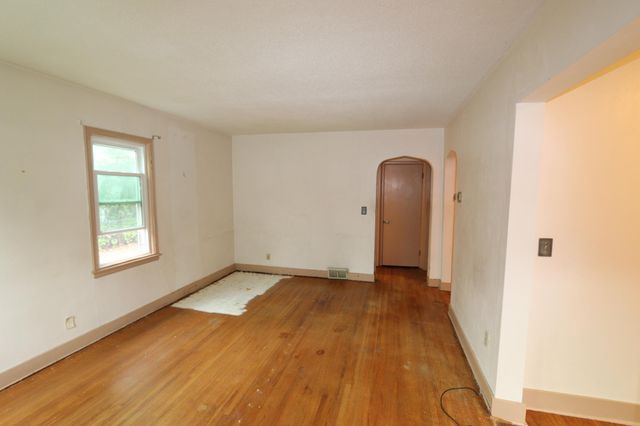 1105 15th Street S, Fargo, ND 58103