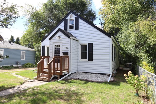 1105 15th Street S, Fargo, ND 58103
