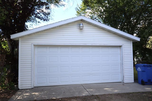 1105 15th Street S, Fargo, ND 58103
