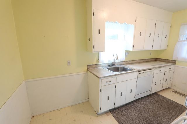 1105 15th Street S, Fargo, ND 58103