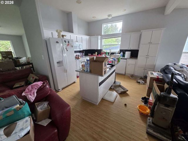 780 Se WINCHELL Dr, Depoe Bay, OR 97341