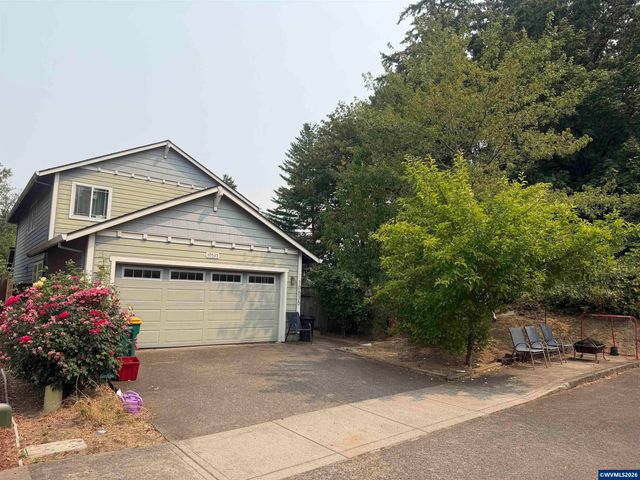10535 SW Crestwood Dr, Beaverton, OR 97008