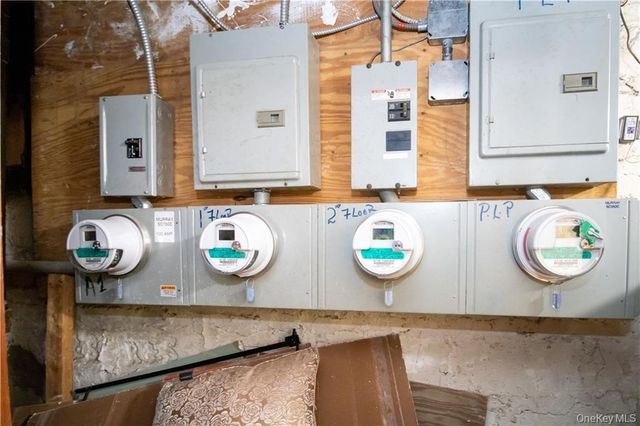 3476 Fulton St, Brooklyn, NY 11208