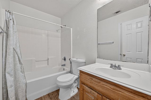 803 E Alexander Lane, Euless, TX 76040