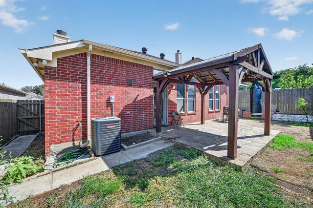 803 E Alexander Lane, Euless, TX 76040