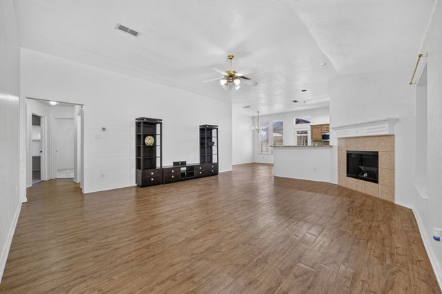 803 E Alexander Lane, Euless, TX 76040