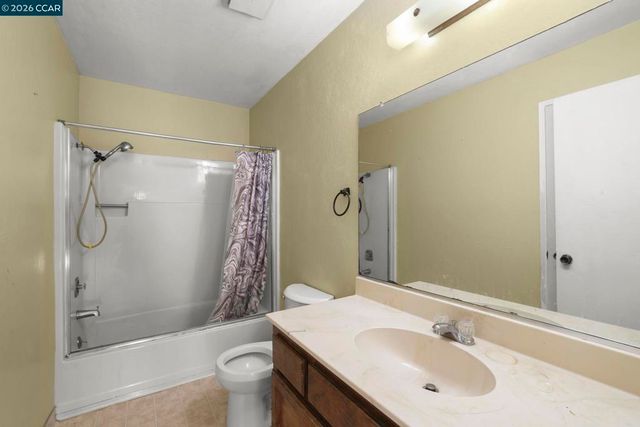 1320 Shaddick Dr, Antioch, CA 94509