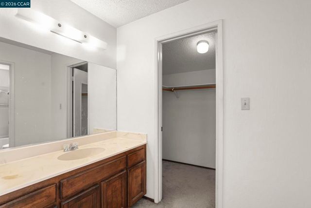 1320 Shaddick Dr, Antioch, CA 94509