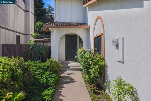 1320 Shaddick Dr, Antioch, CA 94509