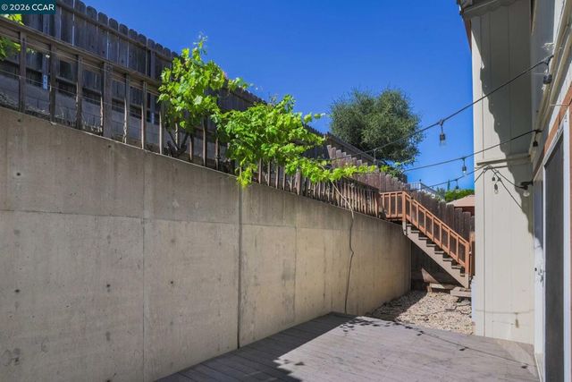1320 Shaddick Dr, Antioch, CA 94509