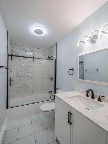 25 Pleasant Avenue, Narragansett, RI 02882