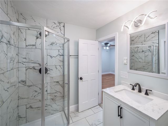 25 Pleasant Avenue, Narragansett, RI 02882