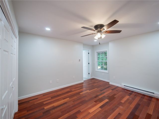 25 Pleasant Avenue, Narragansett, RI 02882