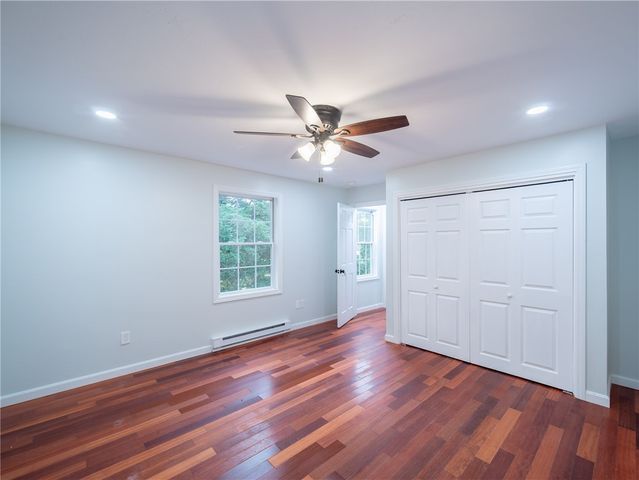 25 Pleasant Avenue, Narragansett, RI 02882