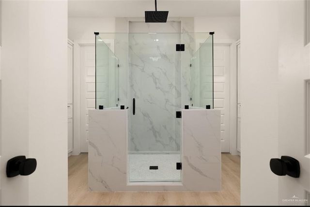 8003 N 55th Lane, Mcallen, TX 78573