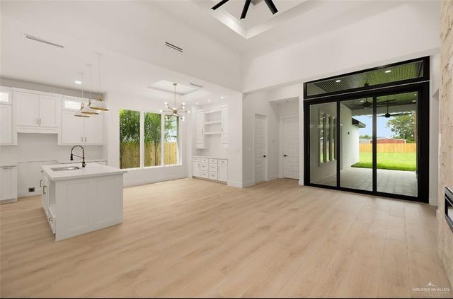 8003 N 55th Lane, Mcallen, TX 78573