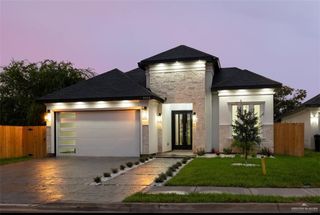 8003 N 55th Lane, Mcallen, TX 78573