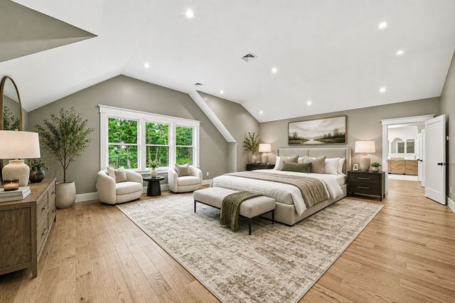 33 Pine Street, Dover, MA 02030