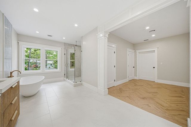33 Pine Street, Dover, MA 02030