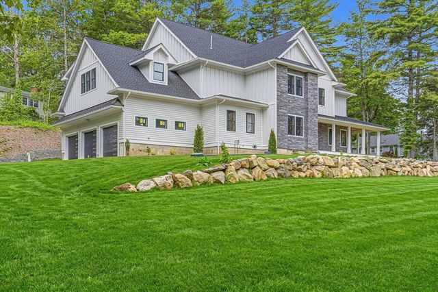 33 Pine Street, Dover, MA 02030