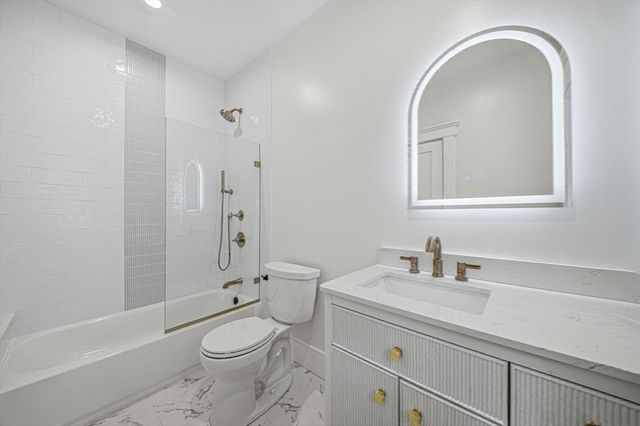 33 Pine Street, Dover, MA 02030