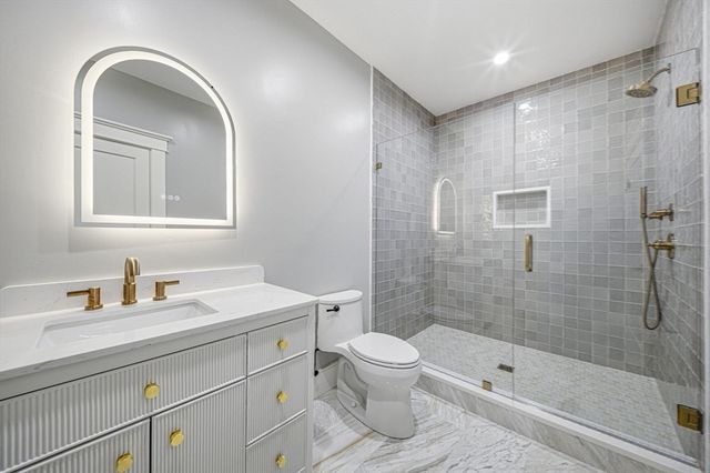 33 Pine Street, Dover, MA 02030