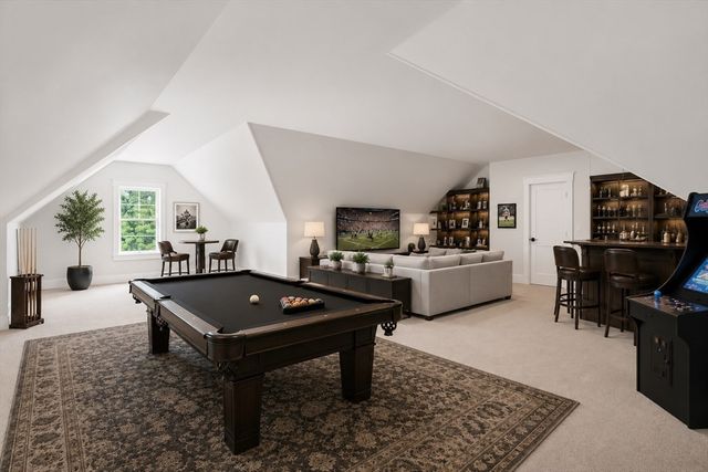 33 Pine Street, Dover, MA 02030