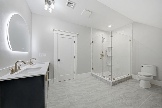33 Pine Street, Dover, MA 02030