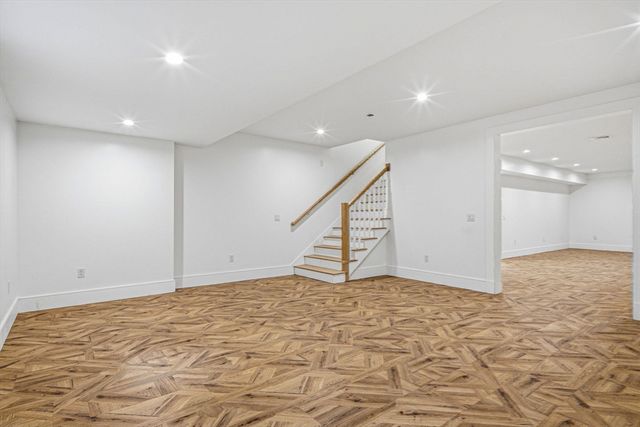 33 Pine Street, Dover, MA 02030