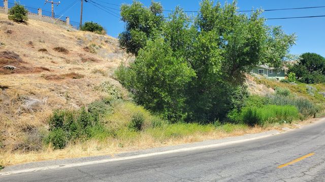 Ranch Club Rd, Lake Elizabeth, CA 93532