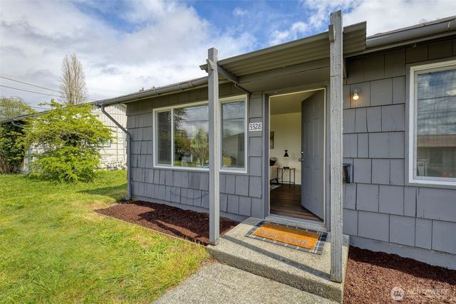 3326 - 3328 Halverson Avenue, Bremerton, WA 98310