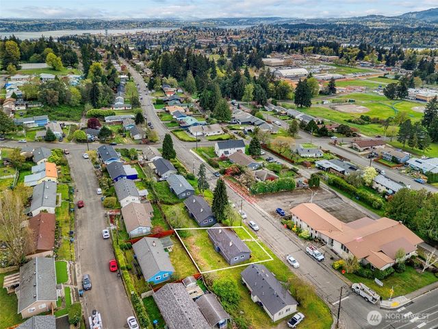 3326 - 3328 Halverson Avenue, Bremerton, WA 98310