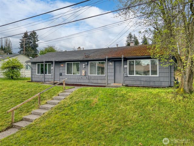 3326 - 3328 Halverson Avenue, Bremerton, WA 98310