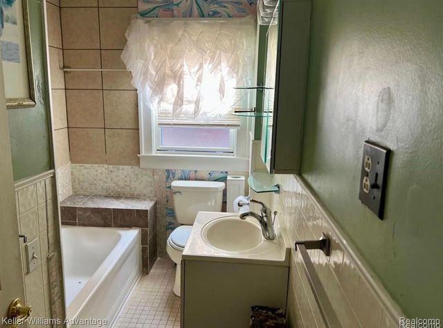1441 Lawrence Street, Detroit, MI 48206